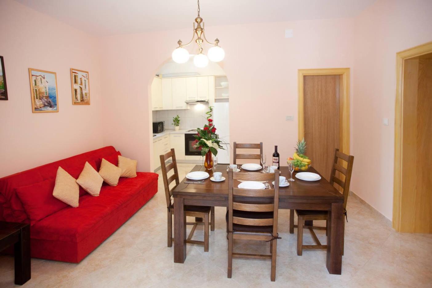 Apartments Beautiful Sandy Beach Split Bilik gambar