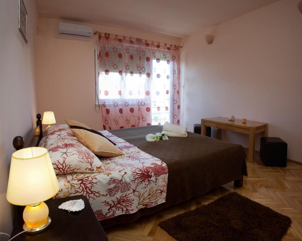 Apartments Beautiful Sandy Beach Split Bilik gambar
