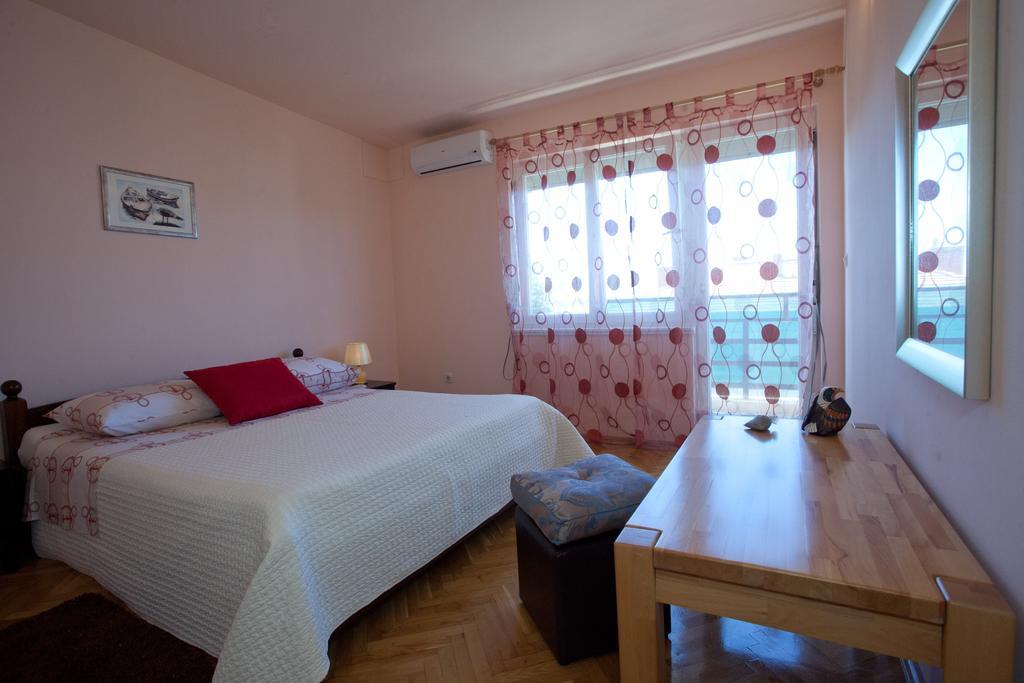 Apartments Beautiful Sandy Beach Split Bilik gambar
